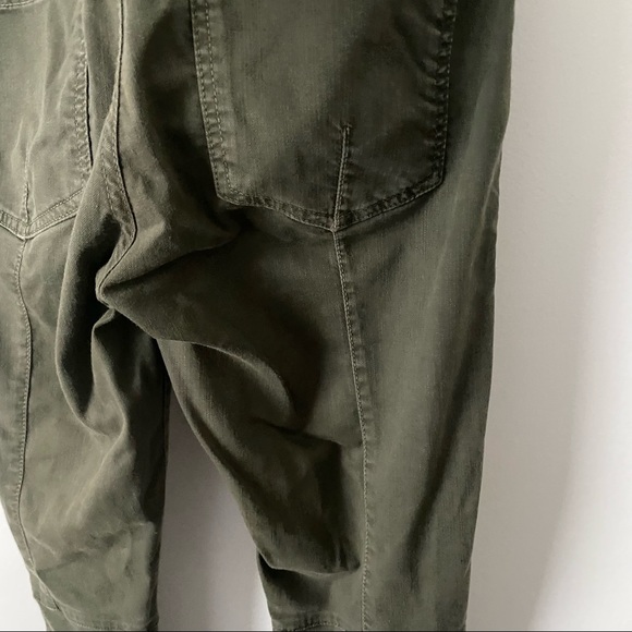⭐️ Vince | Green Utility Style Pants - Picture 7 of 11
